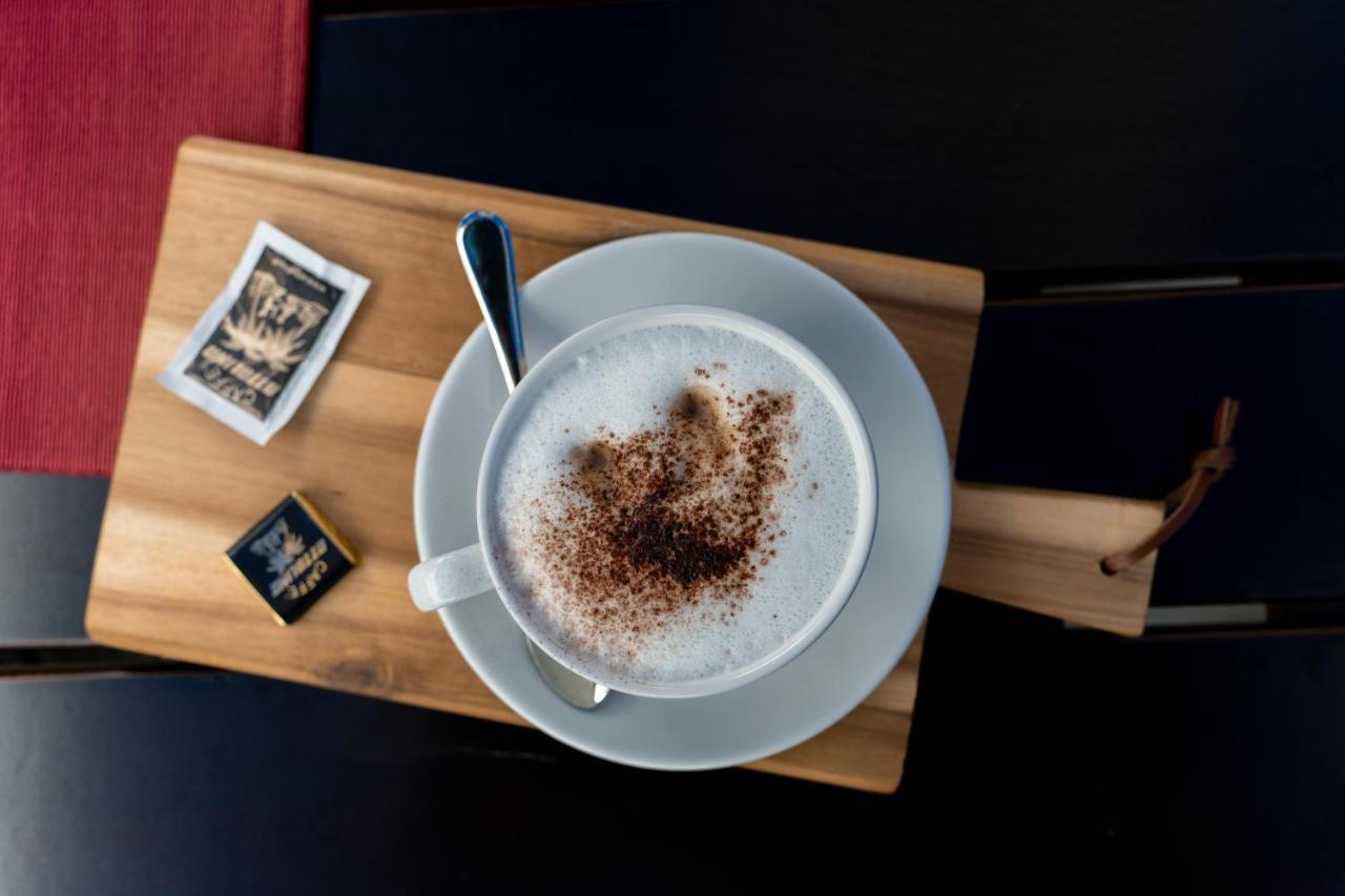 Dein Dornig Hotel Ebensfeld ภายนอก รูปภาพ